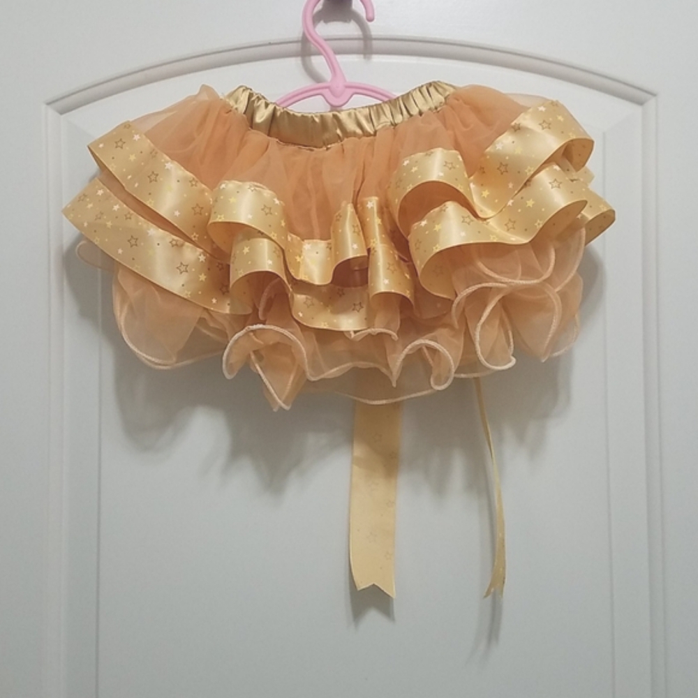 Golden Mesh & Ribbon Tutu. NEW - Picture 5 of 7